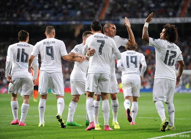 足球中超重金投入青训，多所足球学校开建（中超加码青训投入，多所足球学校陆续开建）