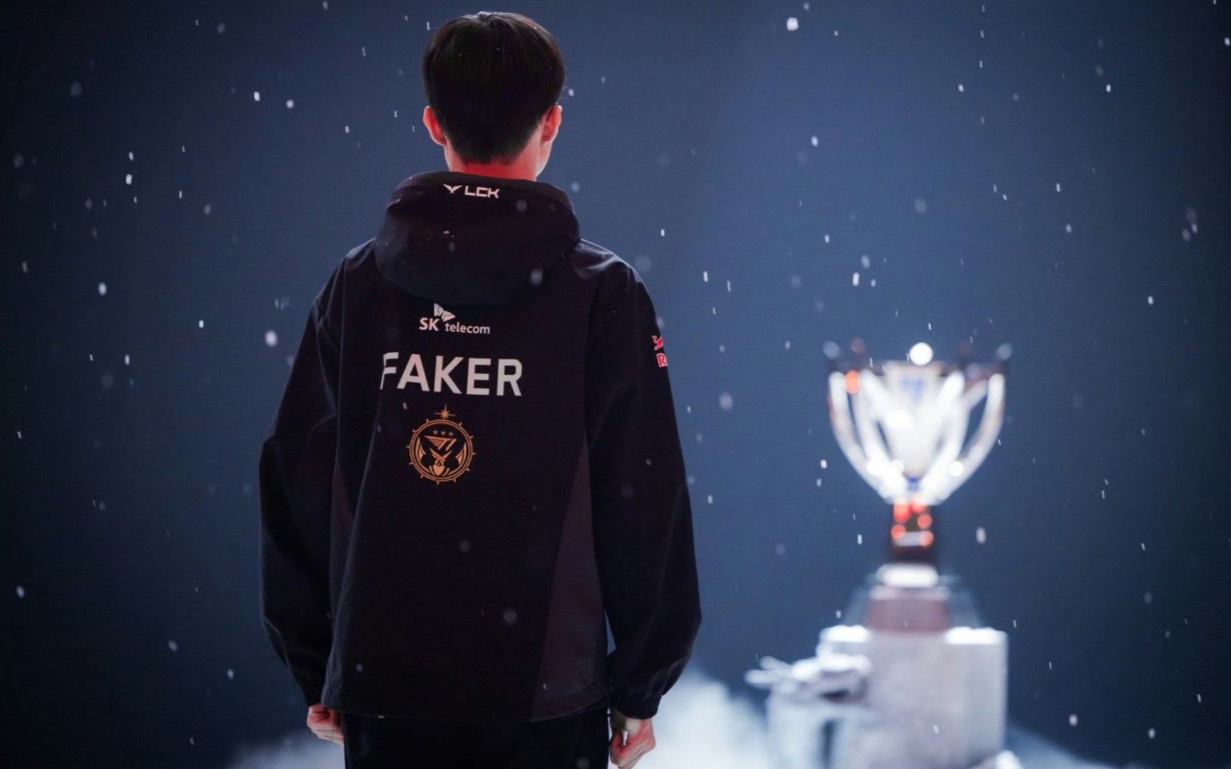 晋级英雄联盟总决赛八强，赛后KT发文：全胜晋级淘汰赛，要去往更高的地方